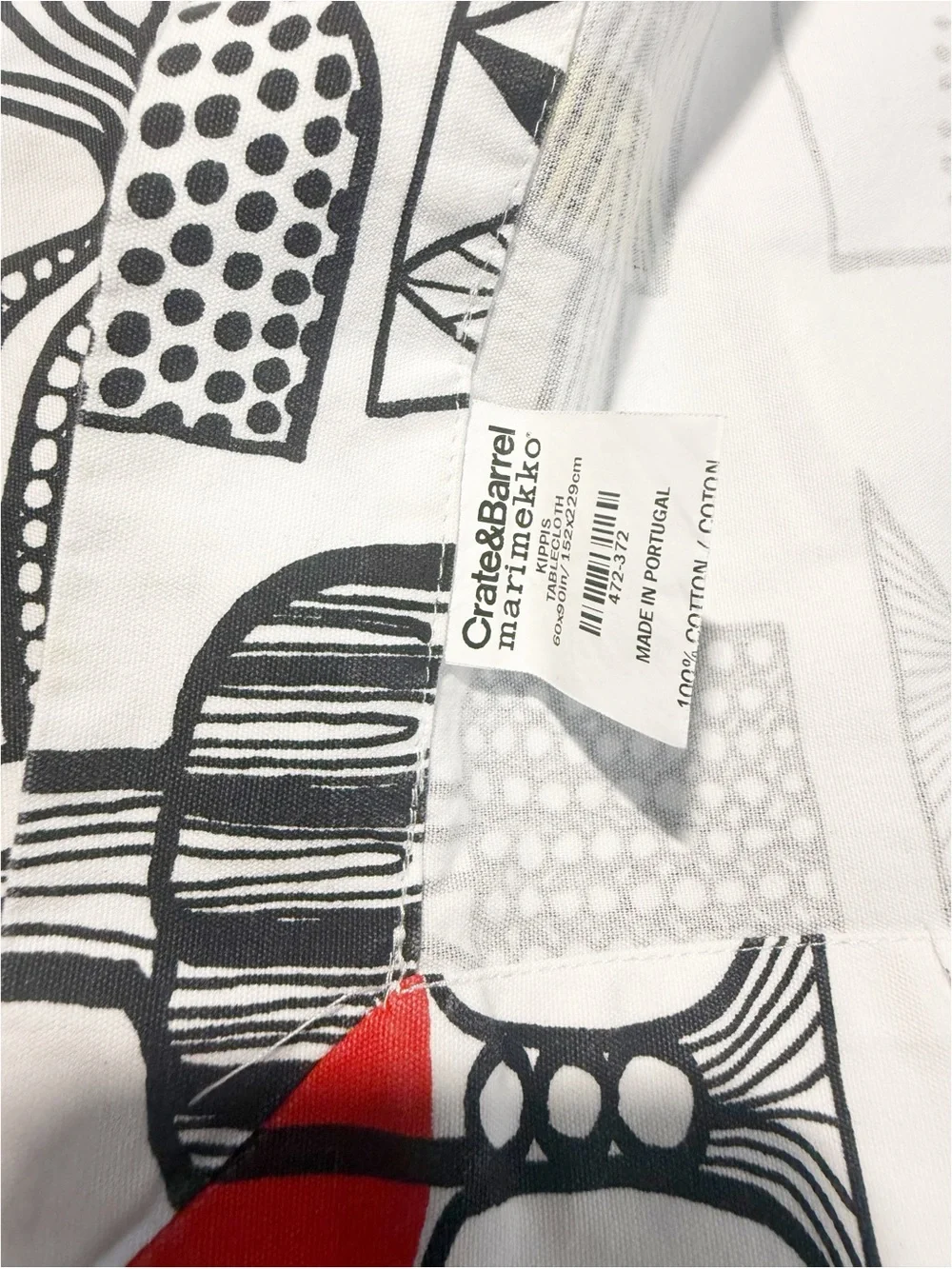 CRATE & BARREL MARIMEKKO Bright Print Whimsical KIPPIS Tablecloth 60 X 90 Inch.